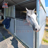 Box de chevaux économique, préfabriqué, temporaire, avec panneaux en HDPE, sans toit