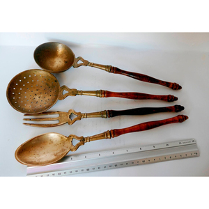 ชุดเครื่องใช้บนโต๊ะอาหารทำจากไม้หรูหราพร้อมช้อนและมีดทองเหลืองเหมาะสำหรับรับประทานอาหารในงานแต่งงานและร้านอาหาร - Product Image 3