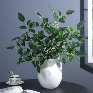 Il Banyan verde artificiale lascia le piante a stelo lungo rami artificiali di Banyan per la decorazione domestica. - Product Image 5