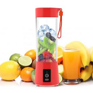 Licuadora Portátil Recargable USB C de 400 ml, Mini Licuadora Personal para Frutas con Correa, Naranja y Manzana, con 6 Cuchillas - Product Image 1