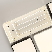 Plafonnier moderne à LED simple style PUZHUOER 48W 50*50*12cm à montage en surface avec télécommande