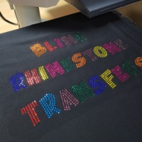 Transferts thermocollants en strass personnalisés pour t-shirts et sweats à capuche – Vente en gros