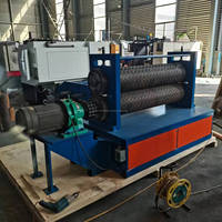 Machine à embosser automatique pour tôles en acier inoxydable antidérapantes à motif damier