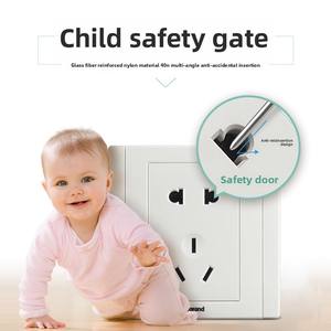 Prise murale <span class=keywords><strong>Legrand</strong></span>, type 86, multiprise, panneau à trous multiples, installation encastrée, pour usage domestique, couleur blanche - Product Image 3