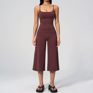 Ensemble de yoga pour femmes, pantalon et débardeur à bretelles, en nylon et élasthanne, séchage rapide, extensible dans les quatre sens - Product Image 4