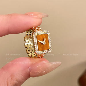 Bague carrée en alliage de zircon en forme d'horloge pour femme, modèle 1525 2025, nouvelle collection populaire, à face large, pour l'index, style luxe léger, sensation haut de gamme et de niche - Product Image 6