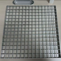 Grille de drainage en acier galvanisé avec surface dentelée pour la décoration des systèmes de drainage extérieur et l'utilisation dans les immeubles de bureaux