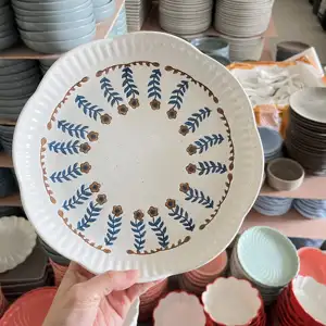 Chaozhou Keramikfabrik lagerbares günstiges Porzellan wahlvolles Modell Lagerplatte Schüssel buntes Geschirr Tonnenweise Lieferware
