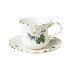 Hervidor de agua Simple británico creativo francés, taza de té de leche de la tarde hueca, platillo de flor, taza de té y platillo