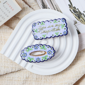 WENNAN Nuevas Pinzas para el Cabello con Diseño Floral y Decoración de Diamantes de Imitación, Pinzas de Cocodrilo Modernas para el Cabello, para Uso Diario - Product Image 1