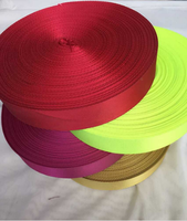Sangle en nylon personnalisée en gros d'usine Midland ceinture élastique de couleur unie tressée à haute ténacité jouet pour animaux de compagnie sangle de regroupement flamme