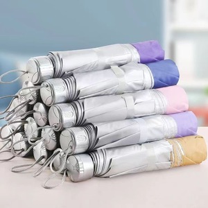 <span class=keywords><strong>Paraguas</strong></span> de Viaje Plegable de 3 Secciones con Estampado Digital Colorido <span class=keywords><strong>para</strong></span> Mujer, Manual, <span class=keywords><strong>para</strong></span> Sol y Lluvia, de Plástico Negro, Promocional, Publicitario, en Blanco - Product Image 1