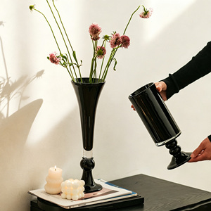 <span class=keywords><strong>Vase</strong></span> en verre noir rétro du milieu du siècle, <span class=keywords><strong>vase</strong></span> sur pied en forme de lampe, <span class=keywords><strong>vase</strong></span> décoratif pour arrangement floral et ornement de la maison - Product Image 1