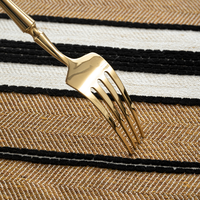 Approvisionnement d'usine Polyester Jacquard Rayé Tissu Home Textile Chenille Tissu pour Rideau Canapé Coussin