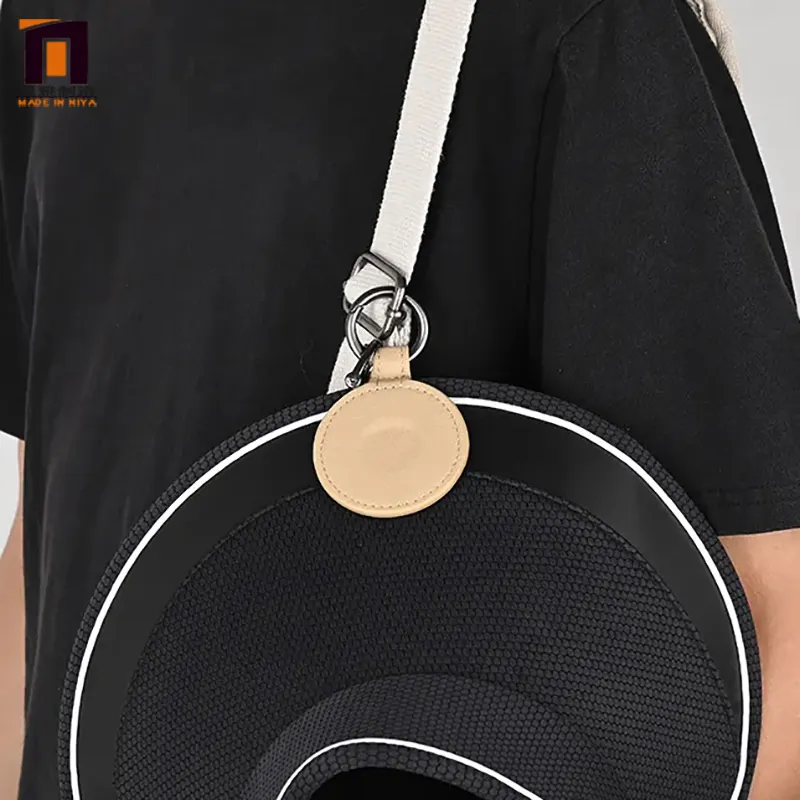 Niya Magnetic Hat Holder Travel Hat Keeper Clip Magnetic Sun On Bag Leren Hoeden Clip Personalized Leather Blank Custom Hat Clip