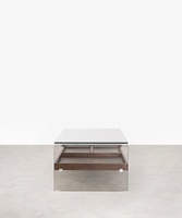 Table basse moderne avec plateau en verre trempé et étagère en MDF plaqué noyer, design à un niveau, pour salon