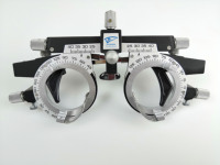 Instruments d'optique de lunettes de cadre de lentille d'essai de TF-08 en titane classique de haute qualité avec plage PD 48-80mm et garantie 1 an