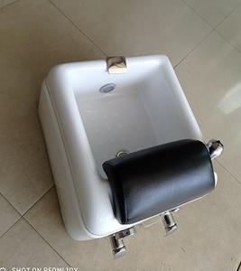 कारखाने प्रत्यक्ष सर्वोत्तम बिक्री लक्जरी सैलून फर्नीचर सस्ते एक्रिलिक पेडिक्योर चेयर ऑटो मालिश फ़ंक्शन सर्फिंग मालिश + 7 रंग सैलून - Product Image 4