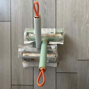 Nuevo limpiador, dispositivo de limpieza portátil, ropa, pelo pegajoso, <span class=keywords><strong>rodillo</strong></span> de papel adhesivo para rasgar, ropa, abrigo, <span class=keywords><strong>rodillo</strong></span> de <span class=keywords><strong>pelusa</strong></span> pegajoso - Product Image 2