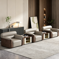 Canapé de direction moderne Liyu en similicuir de luxe, trois places, rembourré en éponge, avec pieds en bois massif, pour bureaux, hôtels, salons