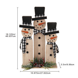 MEICHUANGHUI Décoration intérieure confortable Père Noël bonhomme de neige en bois Famille de trois pour fête et festival - Product Image 4
