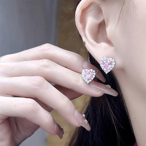 Exquisito conjunto de joyería de tres piezas simple de onda Coreana de lujo anillo de amor rosa de moda Latón chapado en oro para el Día de San Valentín - Product Image 4