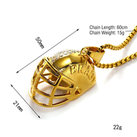 Pendentif Casque de Football Iced Out en Acier Inoxydable Plaqué Or avec Chaîne Boîte de 60 cm – Collier Tendance Hip Hop