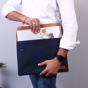 Ensemble de pochettes pour ordinateur portable en cuir PU personnalisé avec <span class=keywords><strong>pochette</strong></span> pour ordinateur portable, portefeuille, porte-passeport, étiquette de bagage, petite enveloppe, porte-clés, <span class=keywords><strong>pochette</strong></span> à monnaie - Product Image 4