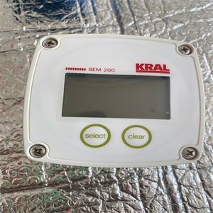 Débitmètre numérique KRAL BEM 200 pour l'industrie des fluides, connectivité à bride métallique - Product Image 1
