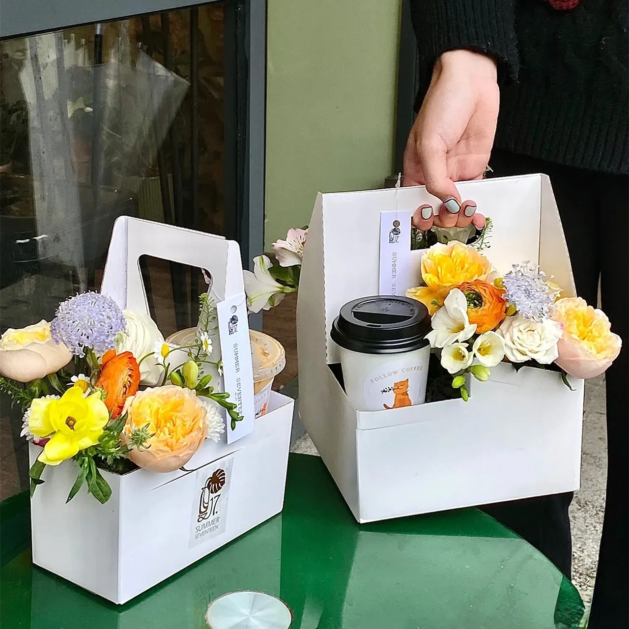 Bolsa de mano personalizada, embalaje de papel kraft para café, bolsa de transporte, caja para pastel de flores y postres