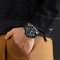 NAVIFORCE Officiel 9294 Montre Homme à Affichage Analogique-Numérique à Quartz Lumineuse avec Fonction Double Heure Sport Décontracté
