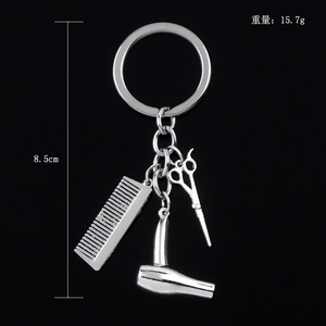 Porte-clés tendance avec pendentifs sèche-cheveux, peignes et <span class=keywords><strong>ciseaux</strong></span> – Outils <span class=keywords><strong>de</strong></span> coiffure pour styliste, cadeaux créatifs pour salon <span class=keywords><strong>de</strong></span> coiffure - Product Image 6