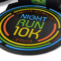 Médailles sportives en métal personnalisées avec ruban arc-en-ciel par sublimation pour la course nocturne, le marathon et la natation