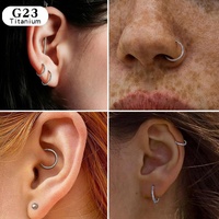 Cincin Hidung Titanium G23 Baru Berlapis Elektroplating dengan Zirkon Tiga Sisi, Model Segmen Berengsel Unisex 8mm Bentuk Geometris Perhiasan Tubuh