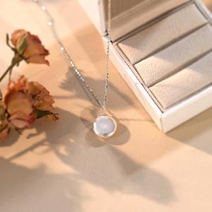 Collier en perles d'eau douce baroques naturelles pour femmes, argent 925 avec pendentif au design simple, chaîne de clavicule de luxe légère - Product Image 5