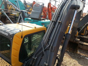 Pelle hydraulique d'occasion VOLVO EC140BLC bien équipée et en excellent état, également disponible : EC130W, EC210, EC210BLC, EC240BLC, EC290 à vendre - Product Image 4