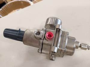 Régulateurs en acier inoxydable Fisher 67CFSR, disponibles dès maintenant, avec les modèles 67CFR-239 et 67CFR-237 et manomètres. - Product Image 3