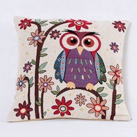 Vente en gros de housse de coussin Offre Spéciale Coussin sur les gens Design Housse de coussin Coussin motif personnalisé Coussin de dossier fleuri