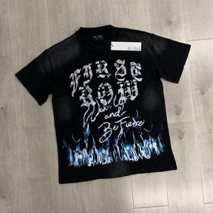 T-shirt graphique rétro style terrain de basket, haut décontracté inspiré du jersey, streetwear pour les sorties au marché des agriculteurs et les loisirs urbains - Product Image 2