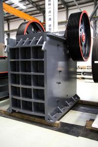 Pe série concasseurs à mâchoires qui peut gérer <span class=keywords><strong>un</strong></span> taux de production de 16000 tonnes par jour de minerai - Product Image 3