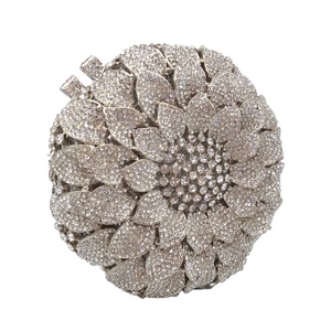 Sac de soirée élégant pour femme avec fleurs et strass, pochette tournesol, sac à main tendance pour cocktail et soirée dansante - Product Image 4