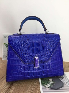 Sac à main pour femme en cuir de crocodile véritable haut de gamme. Prend en charge la personnalisation OEM. Plusieurs couleurs disponibles. - Product Image 1