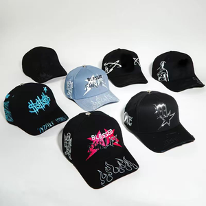 Gorra de Béisbol Personalizada de Buena Calidad en Gamuza Negra de Dos Tonos, 5 Paneles, Cierre Snapback, Visera Curva y Etiqueta de Savia, Estilo Wizard y Baez - Product Image 5