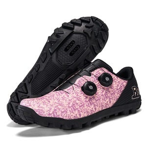 Chaussures de cyclisme géométriques roses avec fermeture Boa et empeigne synthétique pour la pratique en extérieur - Product Image 1