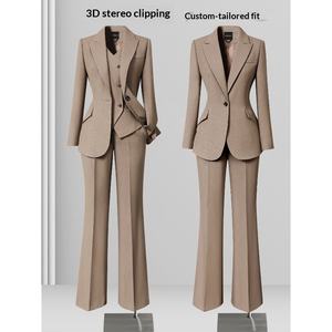 ชุดสูทผู้หญิงแบบสามชิ้นสำหรับฤดูใบไม้ร่วง ผ้ากำมะหยี่โพลีเอสเตอร์คุณภาพสูง ป้องกันรอยยับ ทรงปกติ เสื้อโค้ทและเสื้อกั๊ก - Product Image 2