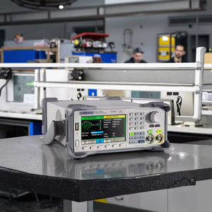 SIGLENT 2ch SDG1032X High Sine Wave Arbitrary Generator 30MHz 150MSa/s 14bit USB/LAN Interface 10V 16kpts 4.3" Dual-channel Maxi - Product Image 2
