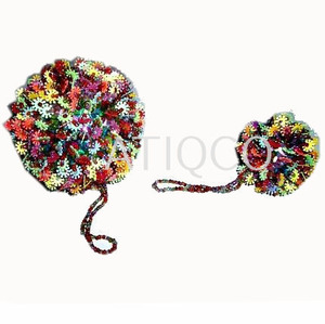 Atractivas cuentas de vidrio y círculos borlas X-Mas colgantes | Decoración de macramé de fiesta multicolor - Product Image 6