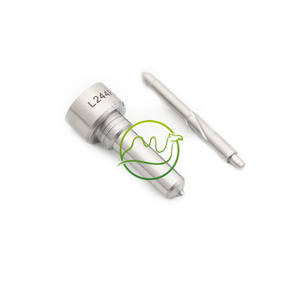 Common Rail Einspritz düse L241PBB Auf Lager - Product Image 1