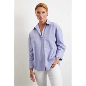 เสื้อเชิ้ตโอเวอร์ไซส์ลายทางสีน้ำเงินสำหรับผู้หญิง สไตล์ลำลอง ติดกระดุม ผ้าป๊อปลิน - Product Image 5