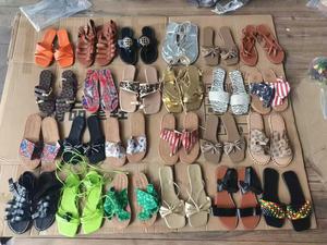 Giá Rẻ Của Phụ Nữ Dép Đi Trong Nhà Mùa Hè Mới Kích Thước Lớn Flip-Flops Giản Dị Và Thời Trang Bãi Biển Dép Với Hỗn Hợp Thiết Kế Bán Buôn - Product Image 3